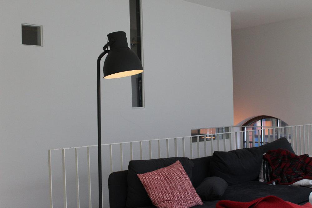 Idea for floor lamp with Philips Hue