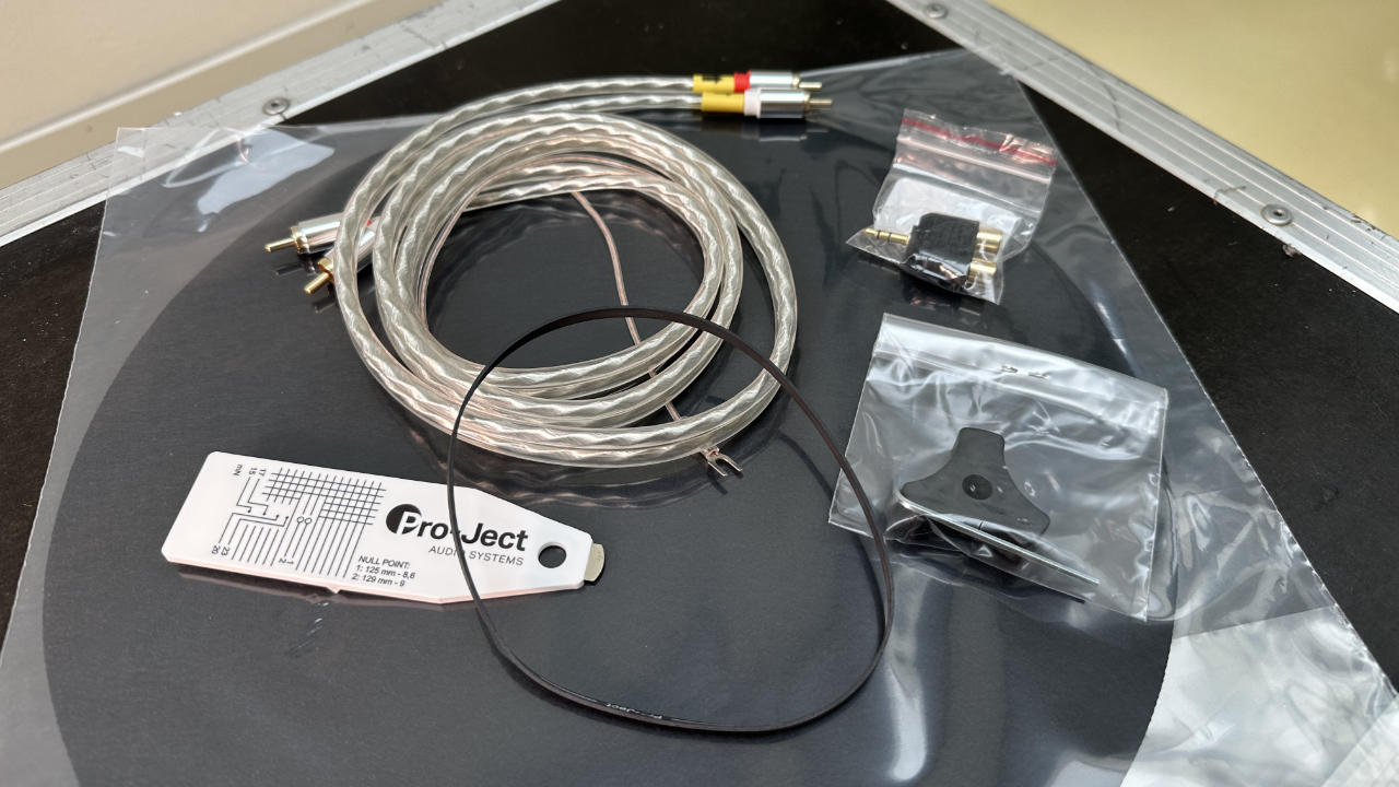 Pro-Ject T1 Phono SB turntable test accessories